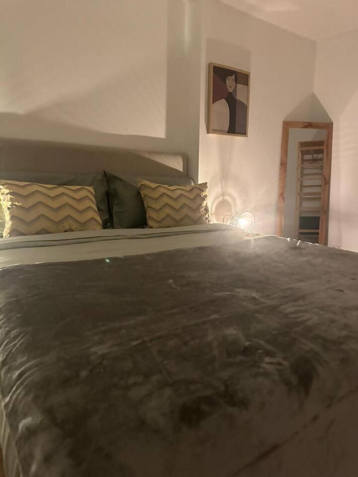 Stylish Renovated Apartment In Chiado Lissabon Buitenkant foto
