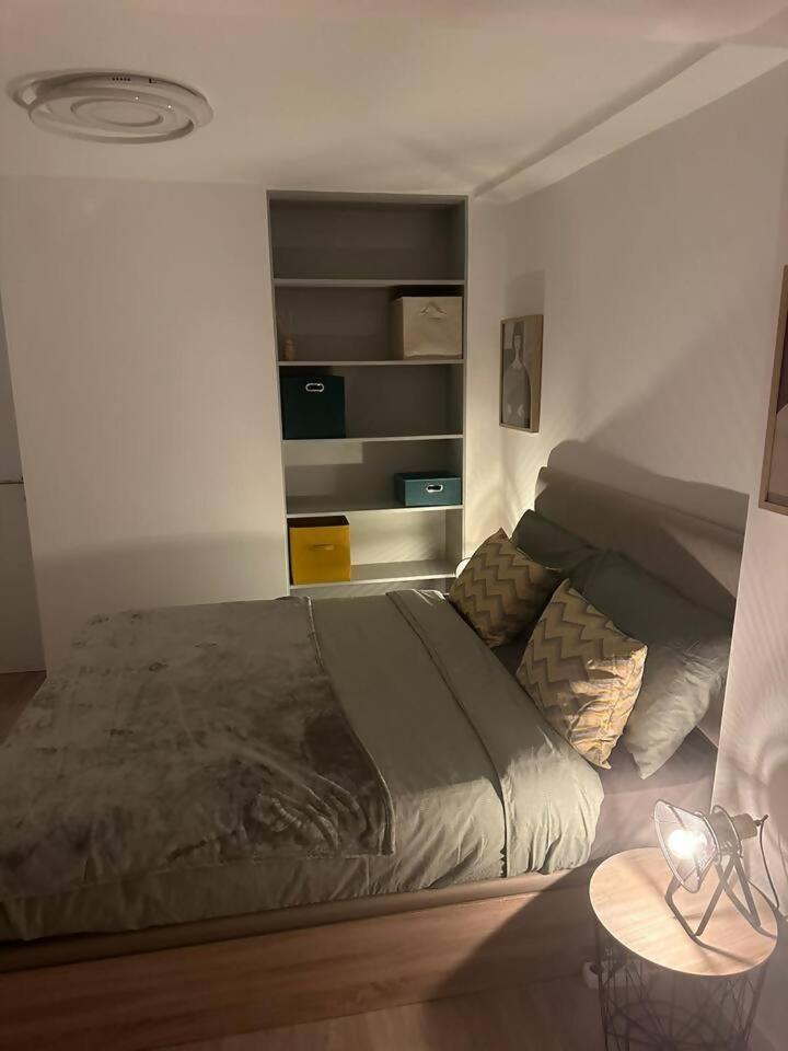 Stylish Renovated Apartment In Chiado Lissabon Buitenkant foto