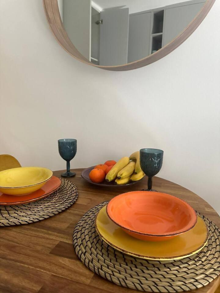 Stylish Renovated Apartment In Chiado Lissabon Buitenkant foto
